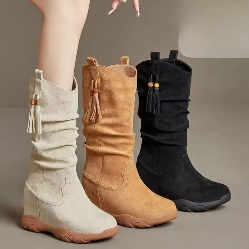 

Хлопковая обувь с кисточками внутри, новые зимние нескользящие ботинки средней длины на платформе с замшевыми рукавами и круглым носком