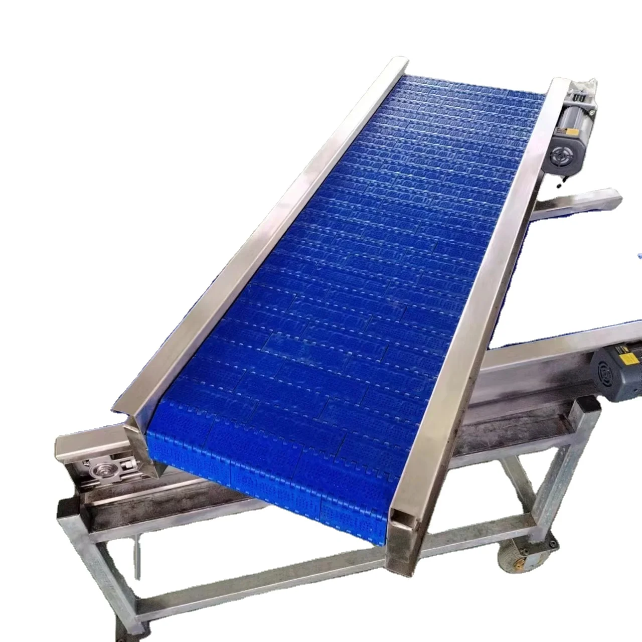 

900 mm wide Z-shaped tilt conveyor