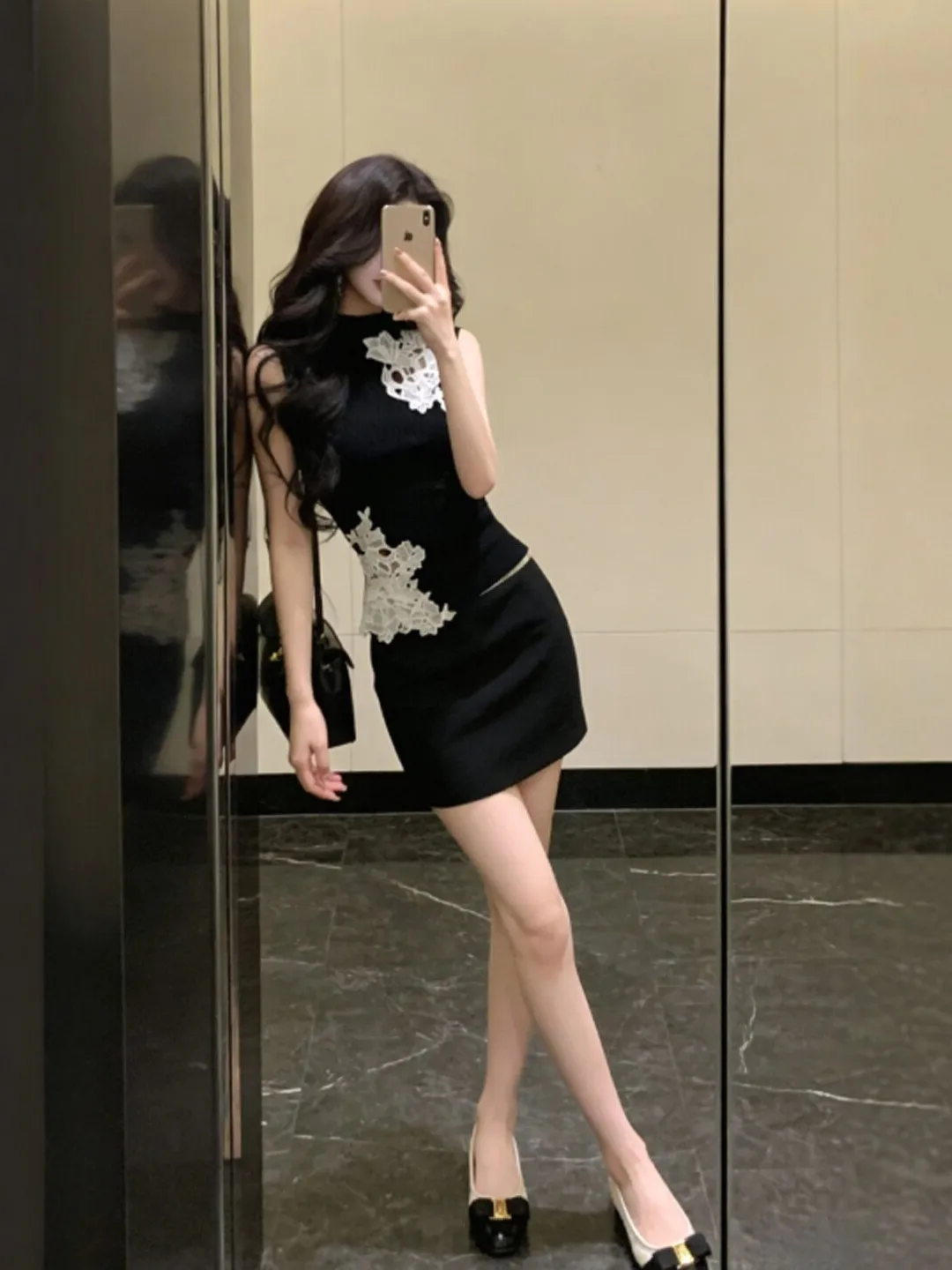 

New Chinese Style Black Lace Splicing Sleeveless Vest Women's Spring Summer Inner Design Slimming Hollow out Top