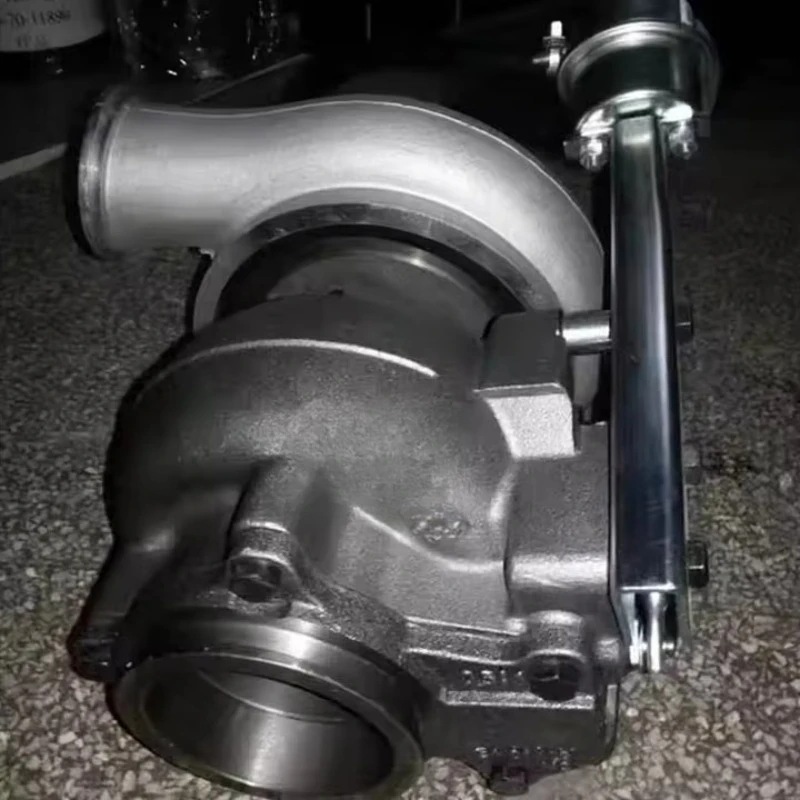 

Оригинальные аксессуары для инженерных машин Турбокомпрессор в сборе 6505-68-5020 6505-71-5020 для