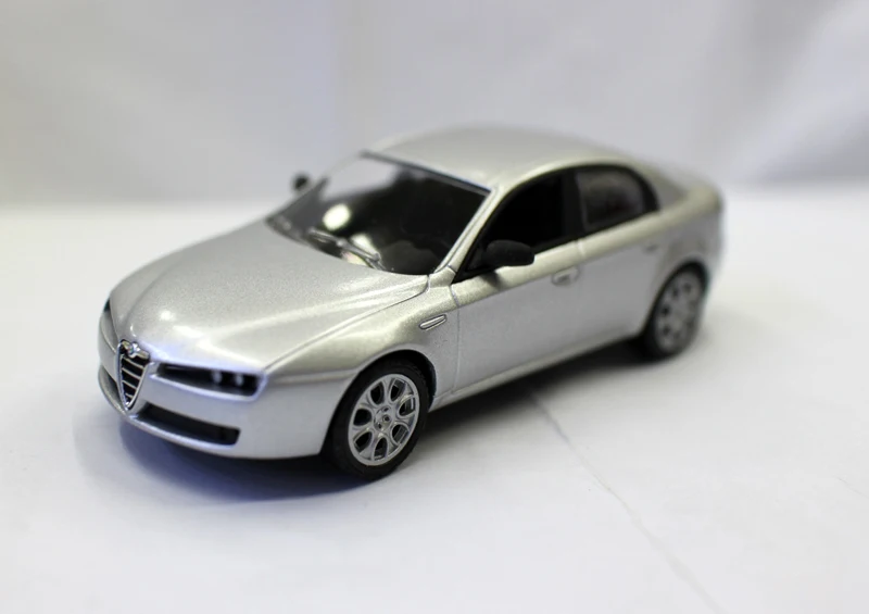 NEW 1/43 Scale Alfa Romeo 159 Diecast Toys Cars Model for Collection Gift