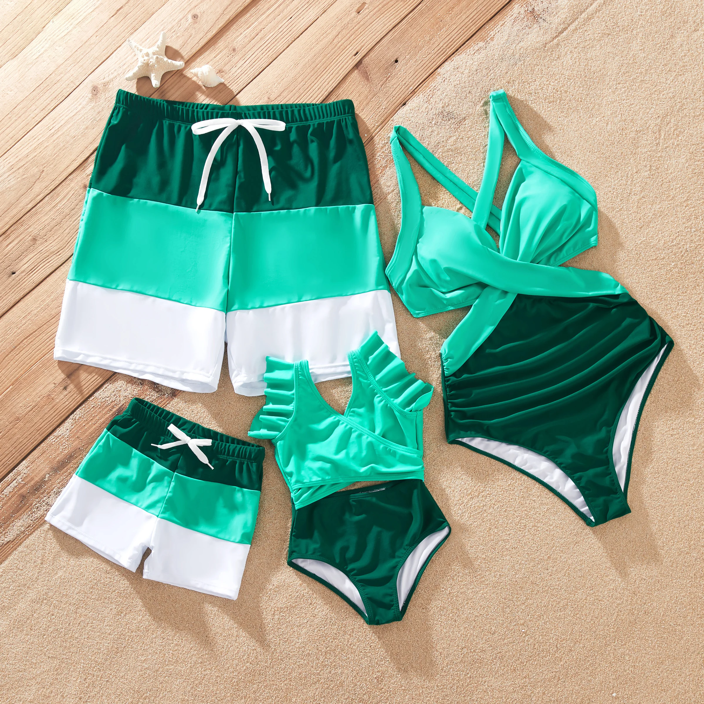 

PatPat Matching Family Swimsuits for Beach Green Colorblock One-Piece Swimwear or Swim Trunks Summer Vacation Outfits