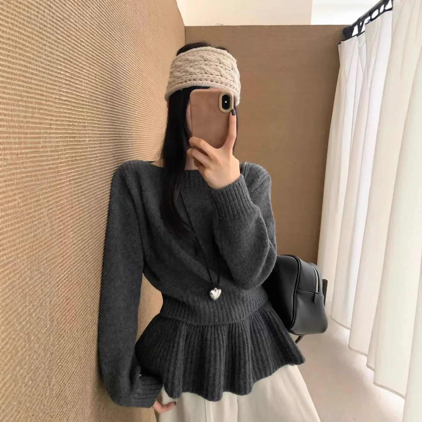 

Autumn Winter Slimming Round Neck Knitted Sweater for Women Versatile Skirt Curtain Design Detachable Sweater Top