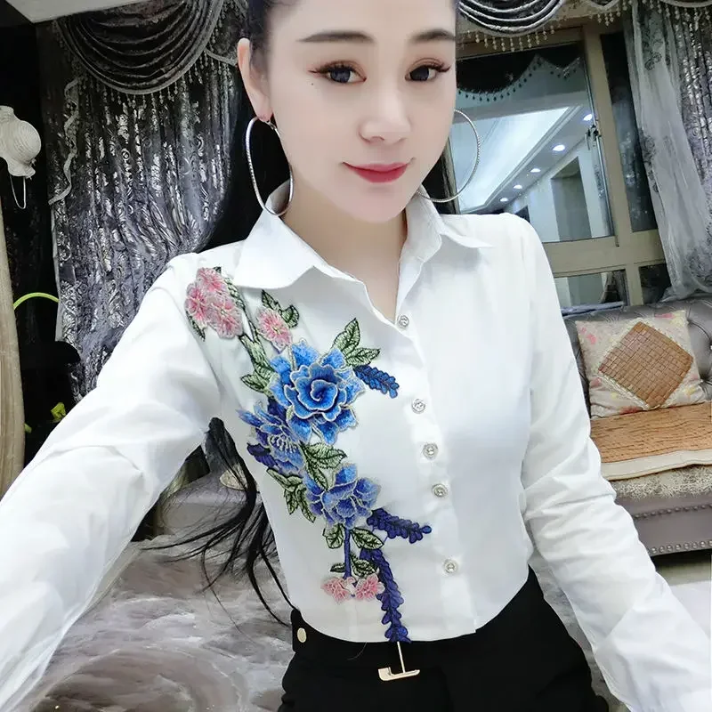 Blouse Women Autumn Winter Embroidered Long-Sleeved Shirt Women\'s Large Size Top Blusas Mujer De Moda