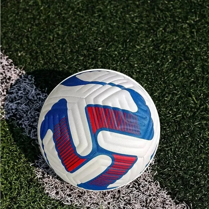 Футбольные мячи, официальный размер