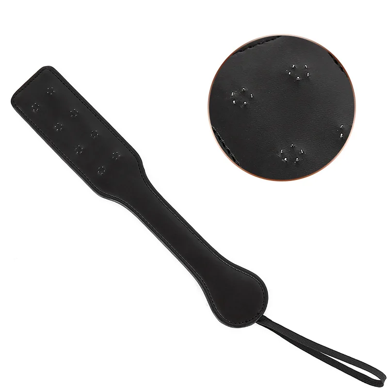 32 cm de cuero negro clavos de Metal paleta cultivos de montar Flogger látigos picos 5,5 cm de ancho paleta de azotes Slapper huecos de montar