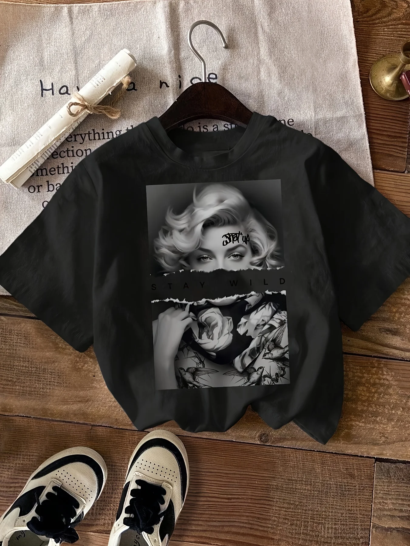 

[Regular Length Knit Fashion Tee] Women's Fashion T-Shirt, Polyester, Casual Round Neck, Regular Length,