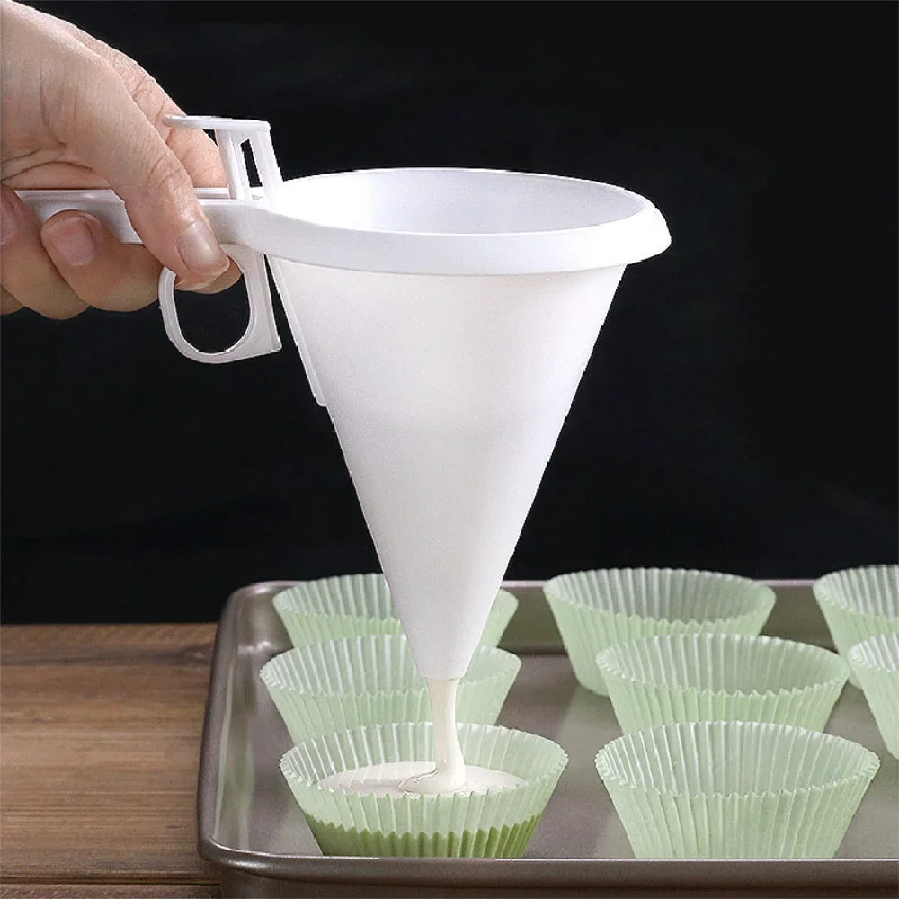 Adjustable handheld baking cupcakes Pancake baking tools Cream Batter Chocolate liquid dispenser pastry mold funnel tool biscuit