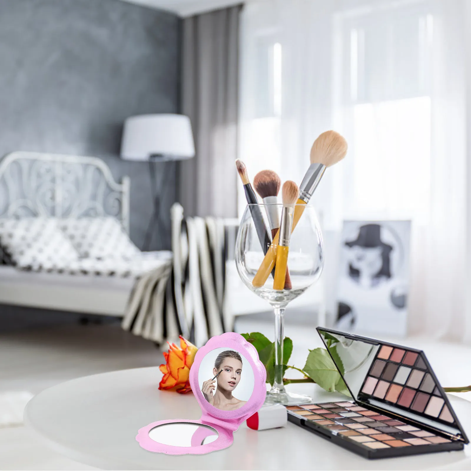 Compact Double Sided Makeup Mirror with PU Cover Shell Design Holographic Finish Clear Hd Mirror for Women Travel