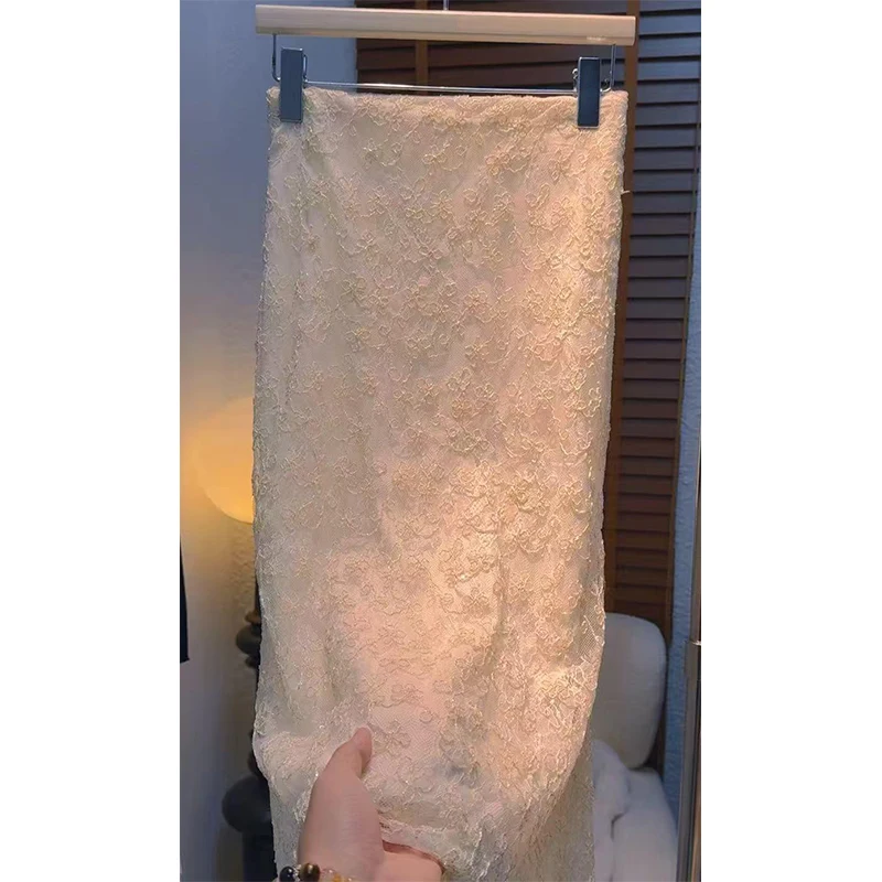 

Новая модель 2026 года: Элегантная женская юбка А-силуэта средней длины с кружевом, высокой талией и эффектом стройности. Модный дизайн.