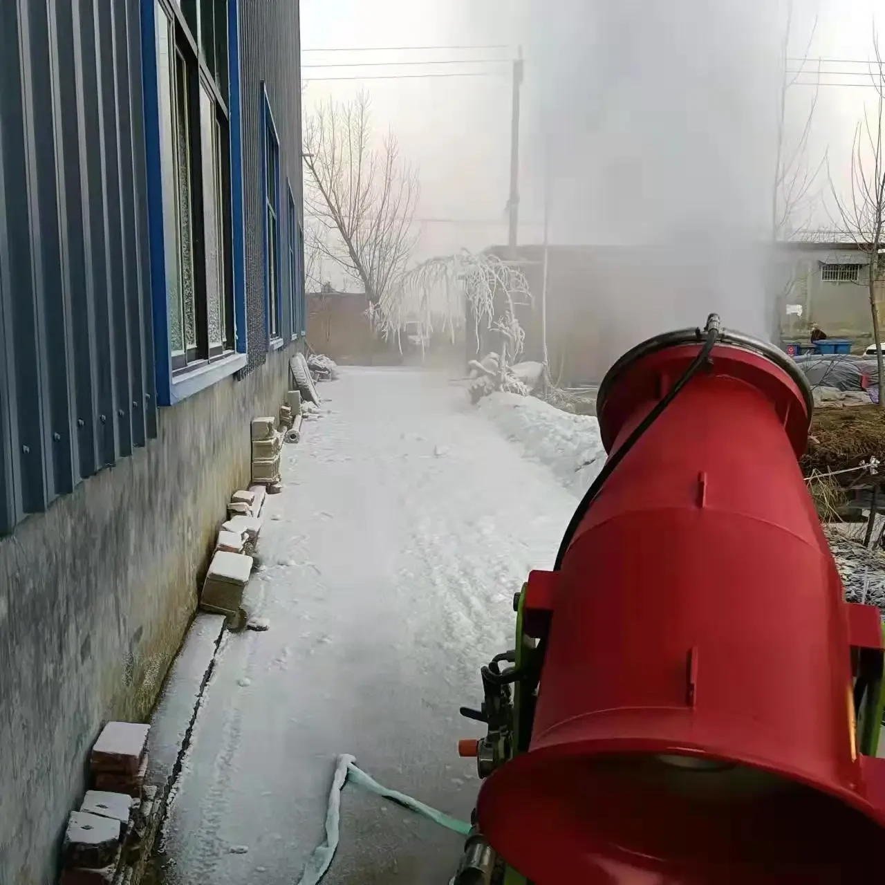 Outdoor ski equipment, artificial snow equipment, automatic snow making machine