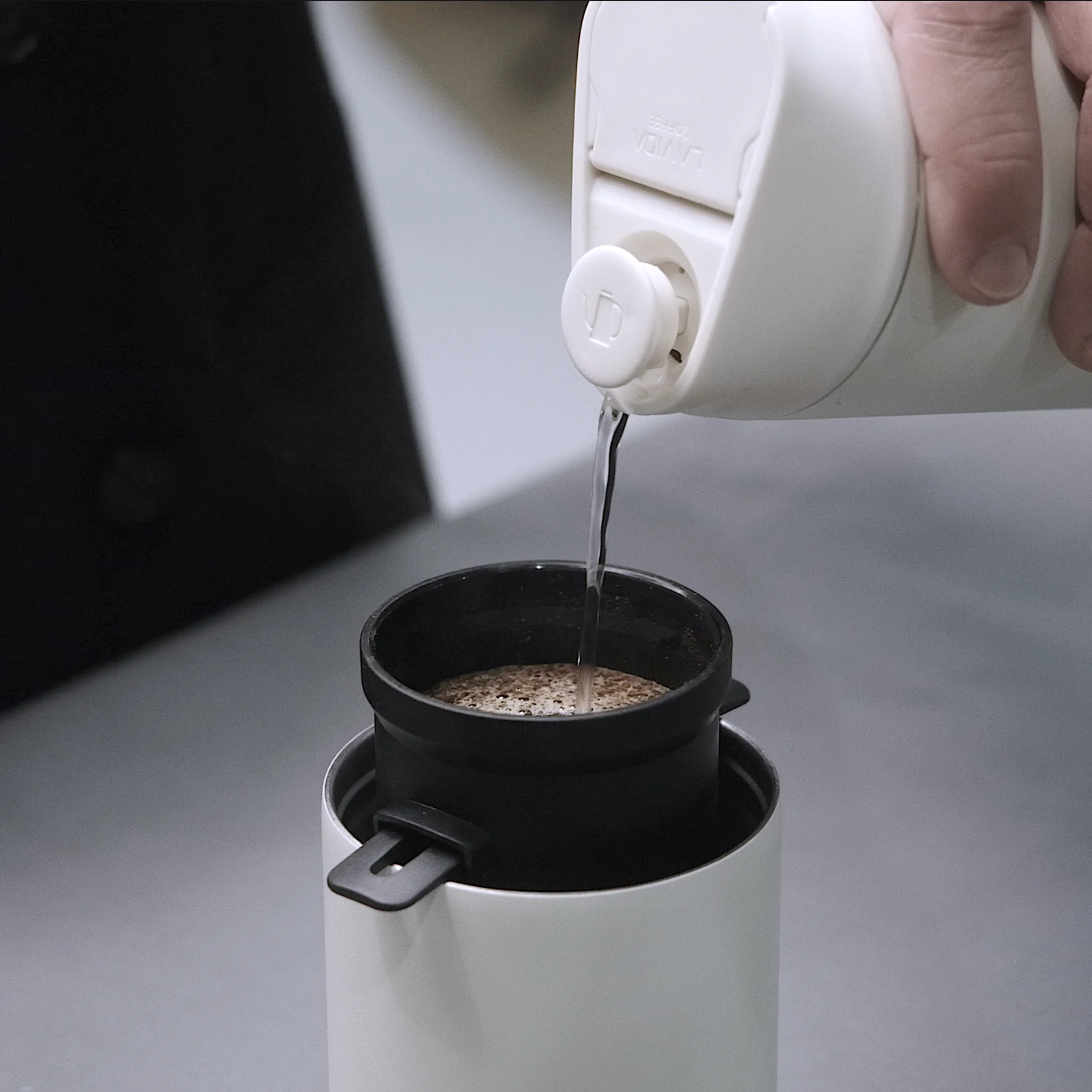 Lavida Draagbare Espresso Kleine Koffiezetapparaat Auto Machine 5 Niveaus Elektrische Grinder Met Filter Reizen Koffie Maker All-In-Een