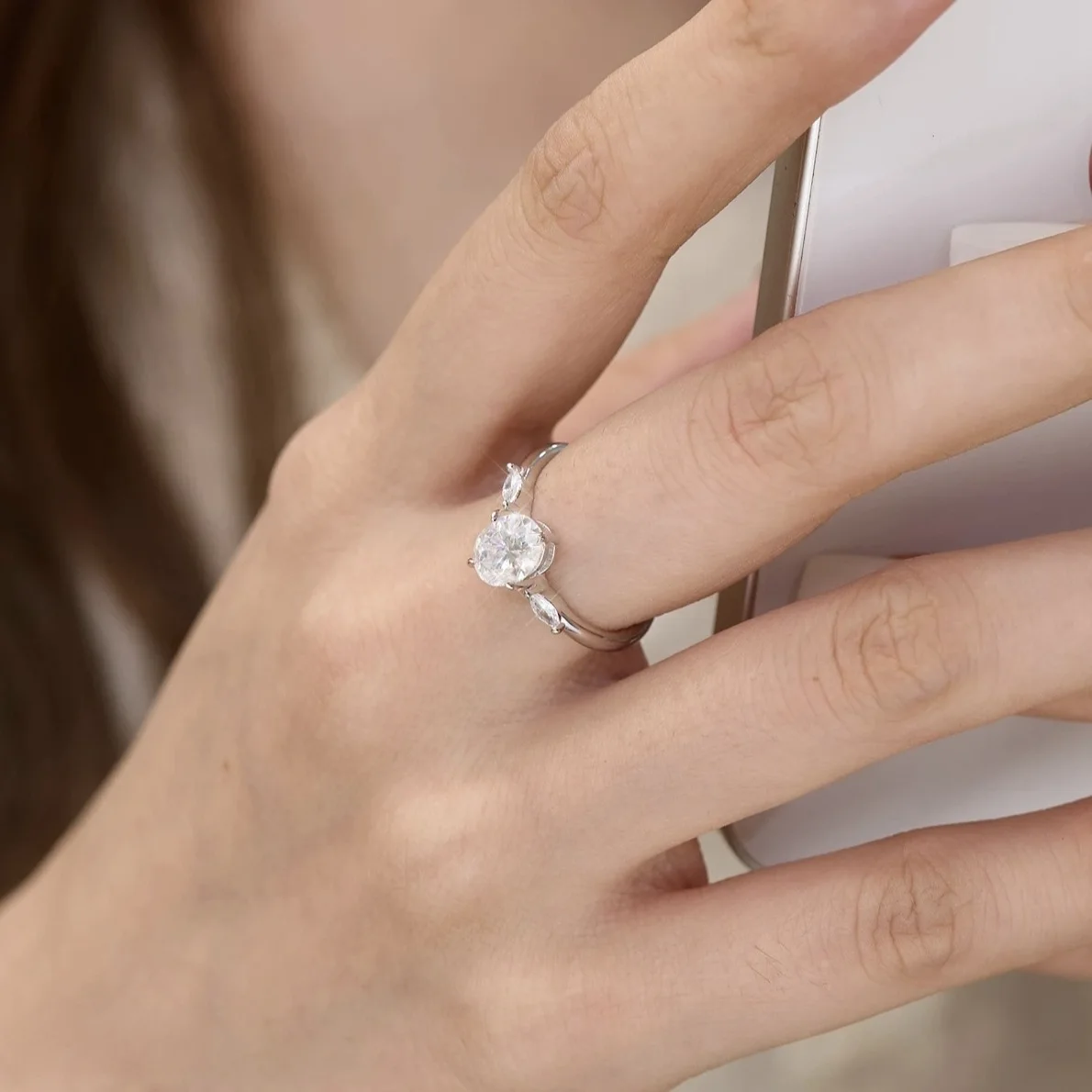 Bridal Ring Women's 2ct Moissanite PT950 Platinum - Water-drop light luxury, 2ct glow, wedding dress match