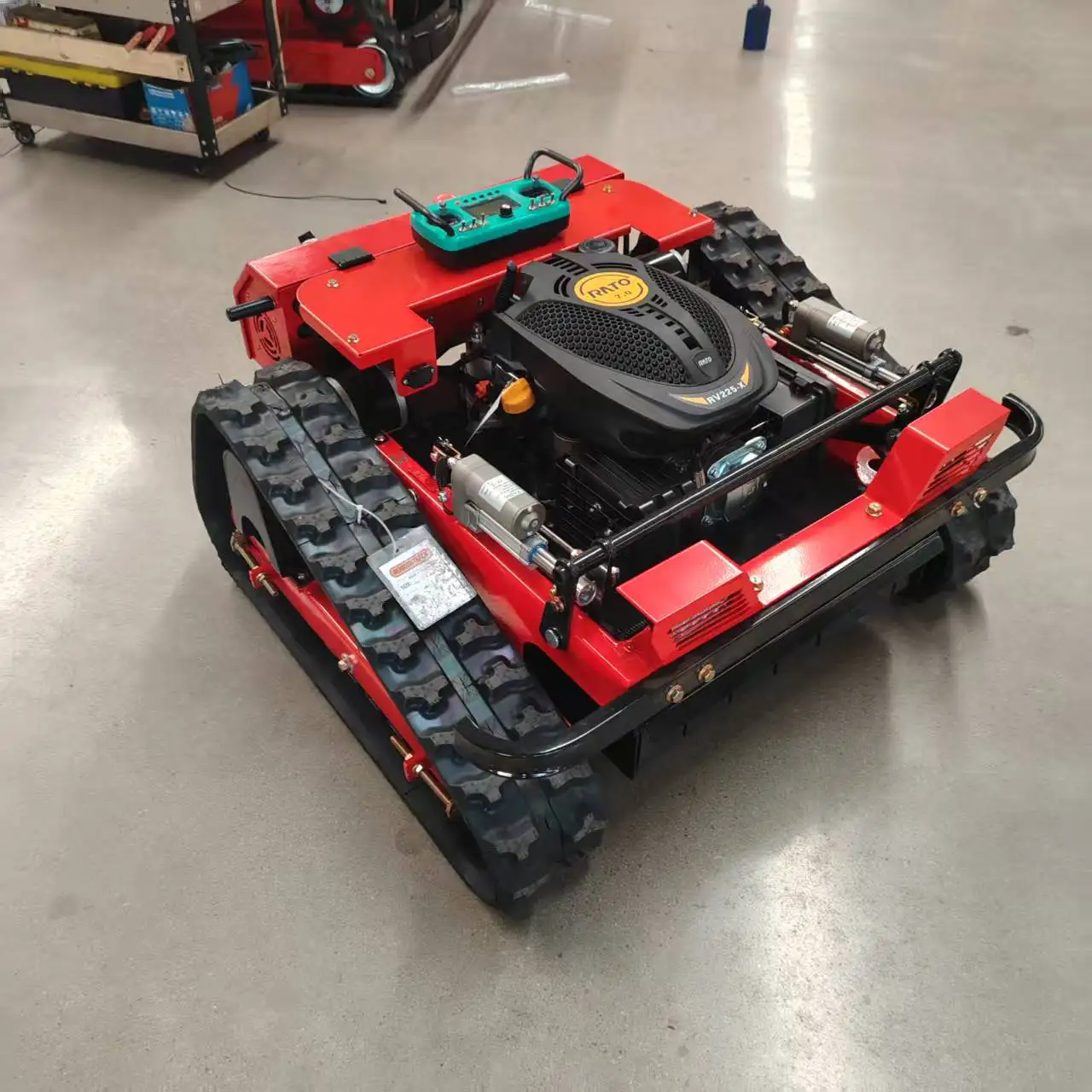 500 مللي متر قابل للتعديل الذاتي 20-150 مللي متر رفع سكين رئيس جزازة العشب التحكم عن بعد مجهزة بجهاز التحكم عن بعد الصناعي