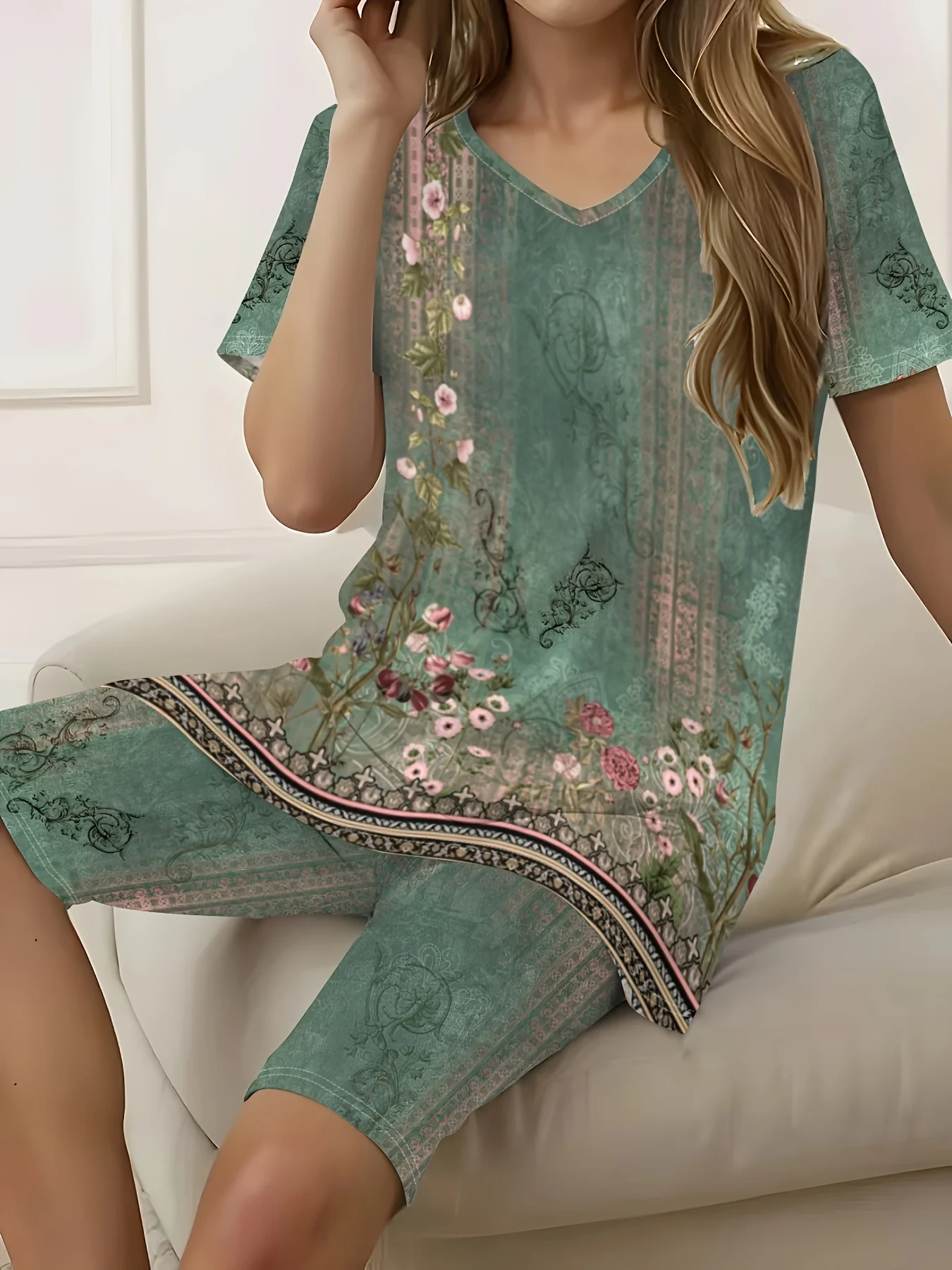 

Printed Design casual style Floral Embroidery Vintage Pattern Print women's pants suit