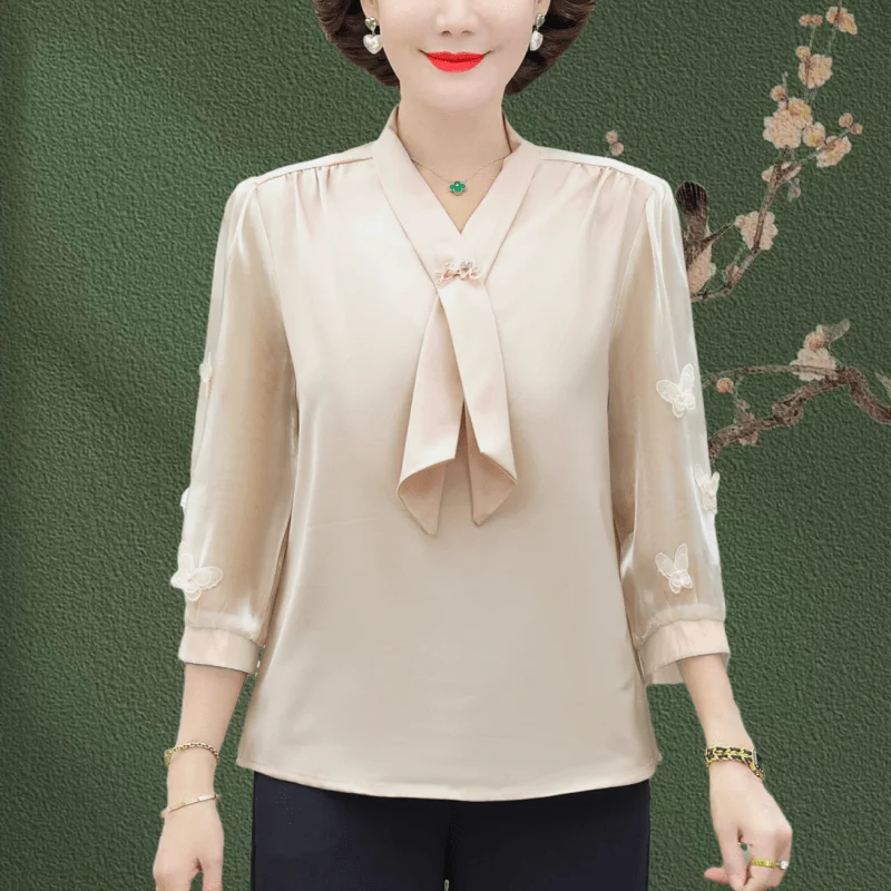 

Spring Fashion 7-quarter Sleeve Shirt Chinese New Autumn Western Style Simple Embroidered Top