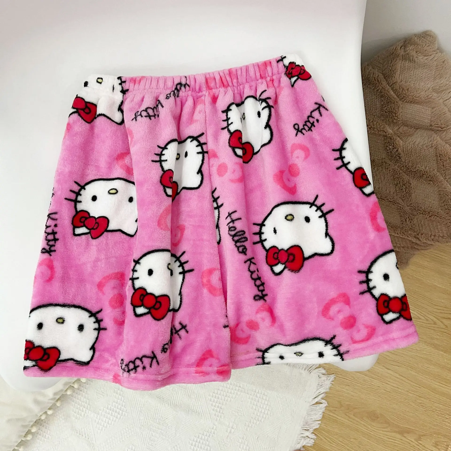 Sanrio Hello Kitty polar mercan pijama şort yumuşak şort kadın rahat ev şort Kawaii Anime karikatür doğum günü hediyesi