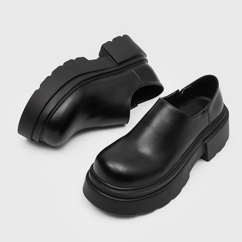 New Men Loafers Black Color Brand One-piece Business Leather Shoes Trendy Retro Business Derby Shoes Sizes 38-46 Men Shoes