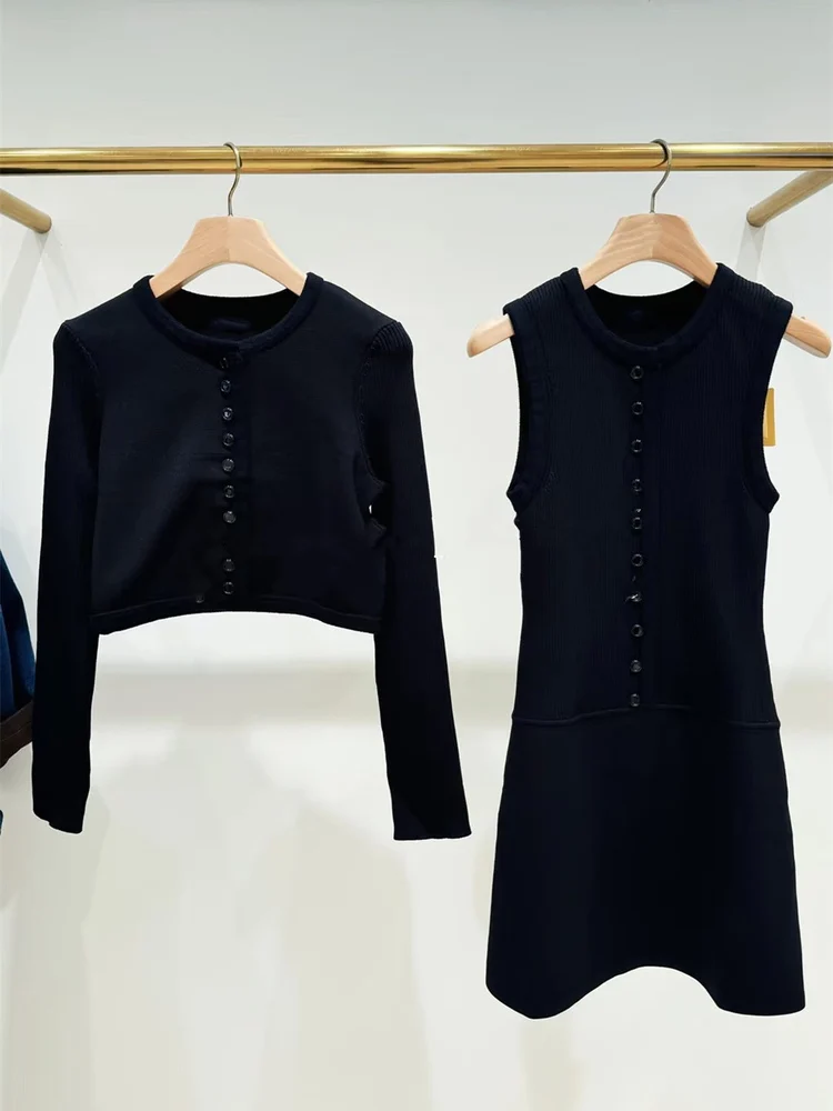 

High-End Version European Sle Women's Knitted Svel round Ne Cardigan Dr Set Faionable Ele Bla Color