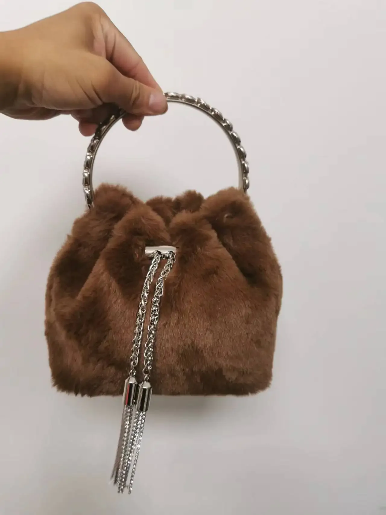 WOMEN BAG High Quality Woven Silk Bucket Bags Diamonds Female Shoulder Tassels Chains Handbags for Women Crossbady Bag