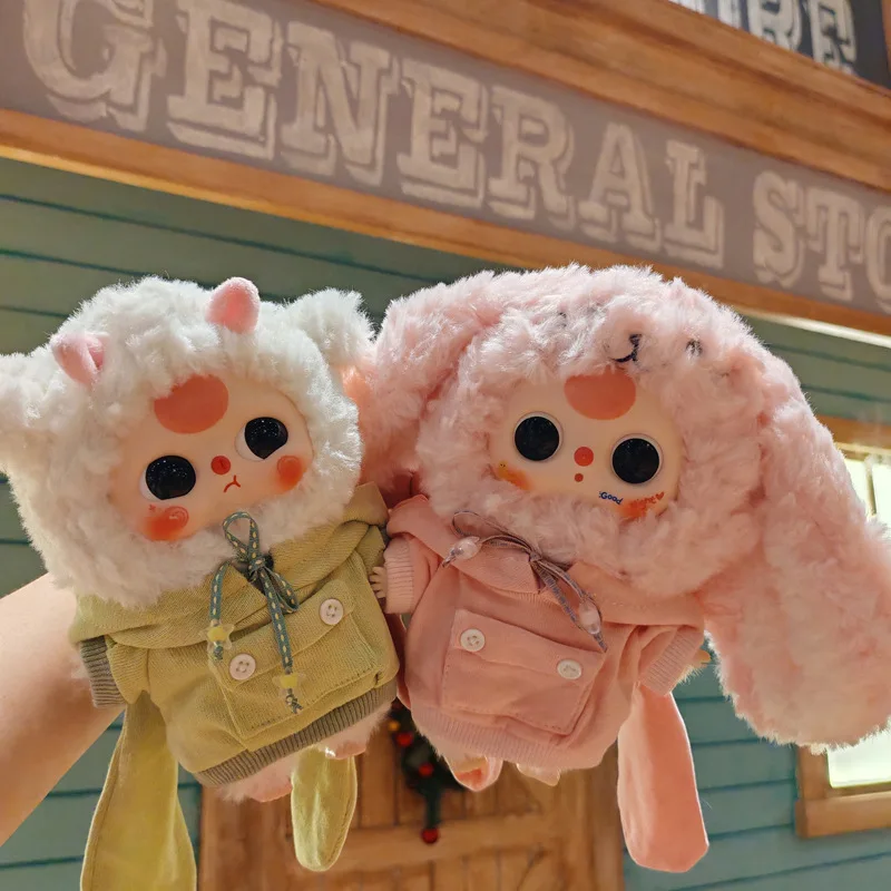 

20 см детская трехлетняя милая плюшевая кукла с подвеской, можно носить конфетный свитер, нагрудник, юбка, костюм женский