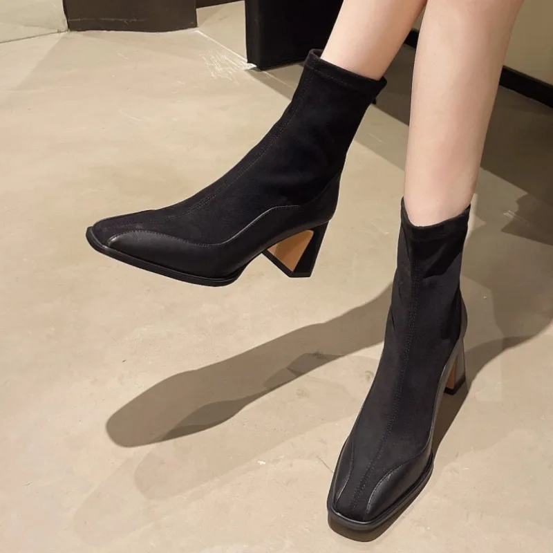 

Женские осенние новые стильные короткие ботинки с молнией сзади и мягкой подошвой, коллекция 2025, повседневные легкие короткие ботинки на шпильке для домашнего офиса, размеры 35–41