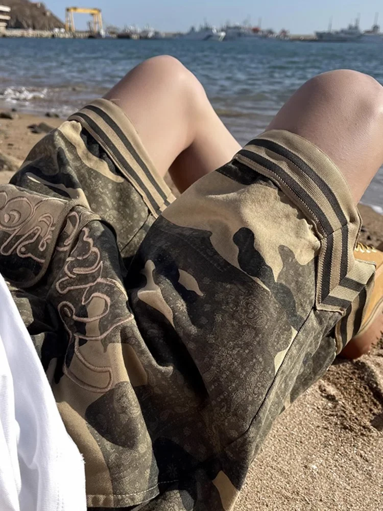 

Camouflage Shorts Men's Summer American Retro Embroidery Basketball Sports Loose Straight Casual Five-Quarter Pants