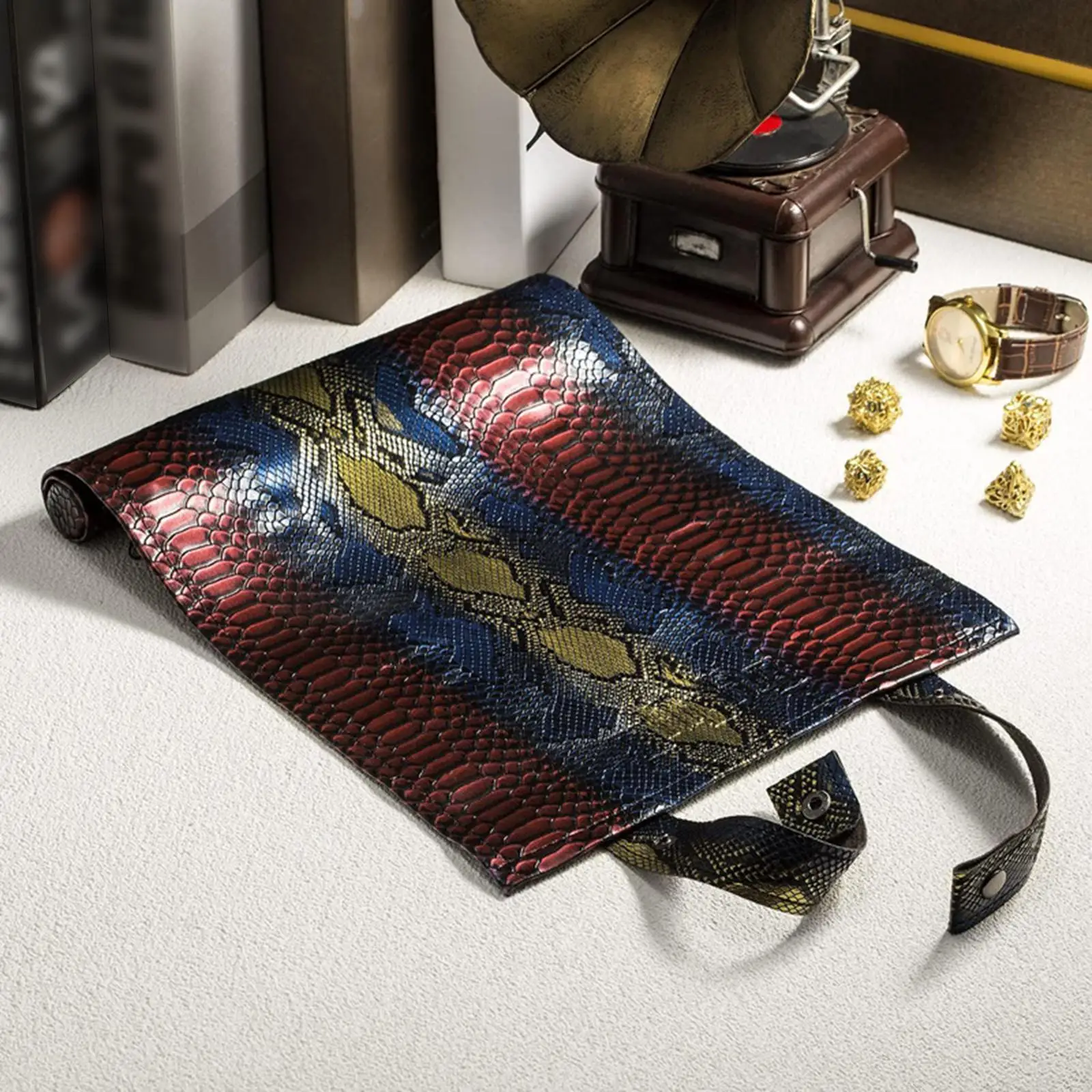 

Dice Rolling Mat Dice Mat Tray Portable with Pocket Storage Folding Scroll Dice Bag Dice Holder for Christmas Party Outdoor