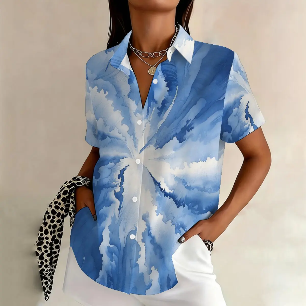 

Летняя женская рубашка с коротким рукавом больших размеров, синий градиент, стильная и уникальная, подходит для делового и повседневного стиля.