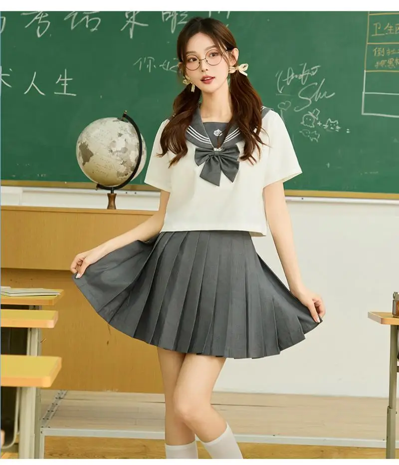 2025 Japanese School Uniform Girls Jk Sailor Suit Gray Three Basic Sailor Uniform 39A 42A Pleated Skirt Women Cosplay Costume