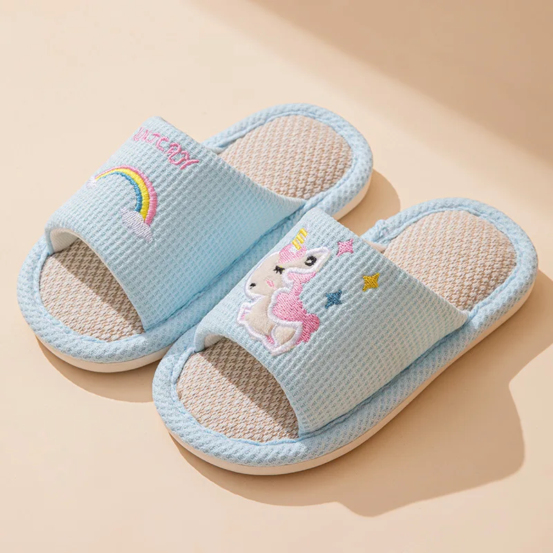 Kinder Indoor Home Schuhe Einhorn Frühling 2026 Anti-rutschig Cartoon Hausschuhe Leinen Boden Atmungsaktive Mädchen Jungen Hausschuhe – Detail 7
