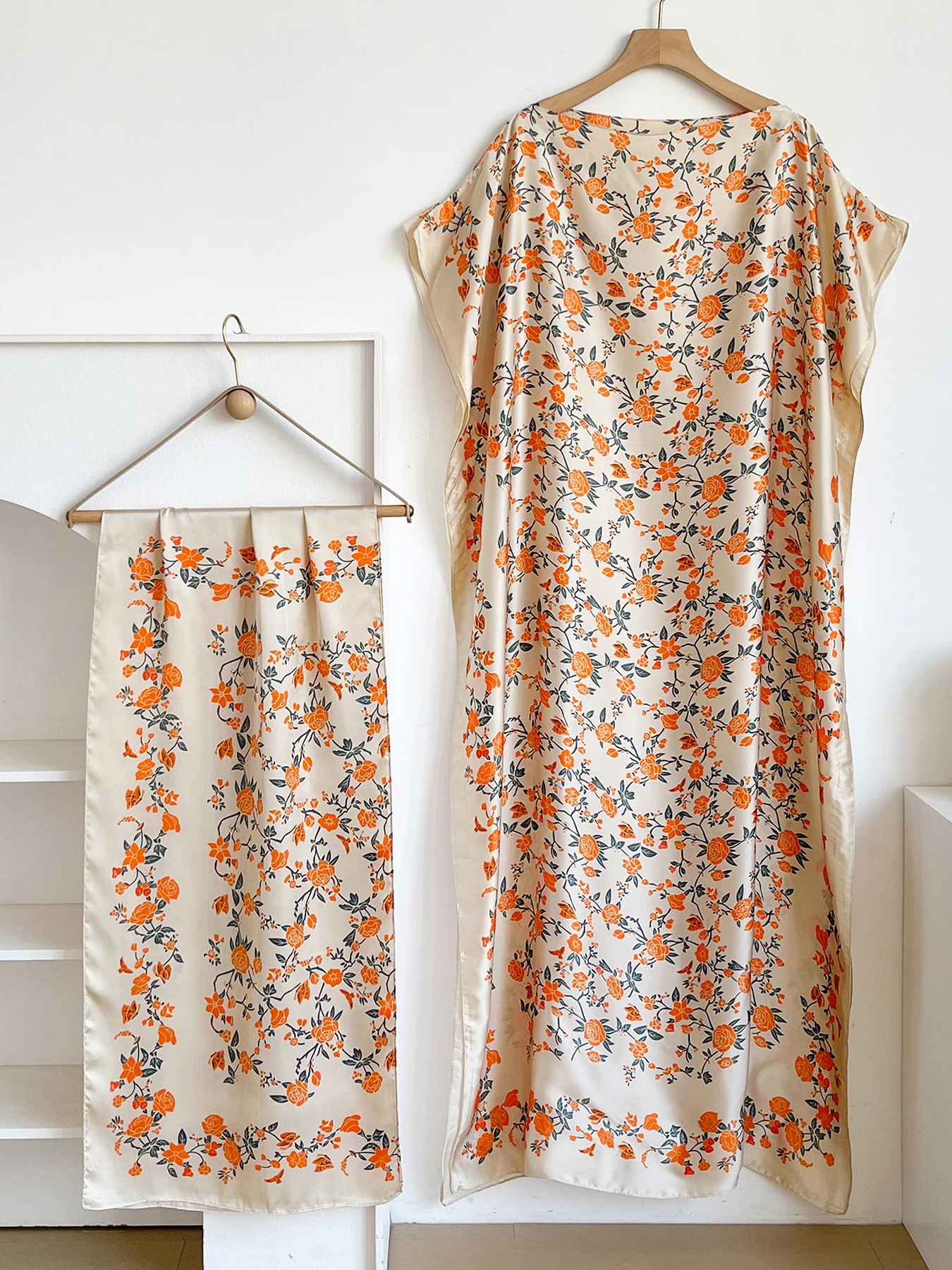 アフリカのドレス女性のためのフルプリントイスラムヒジャーブカ - Summer Clothing Hijab のレビューと価格