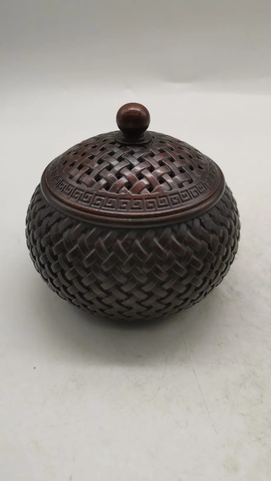 Metal Censer China Old Copper Carved Round ball, bamboo weave Incense burner /Art Antique bronze Home Decoration