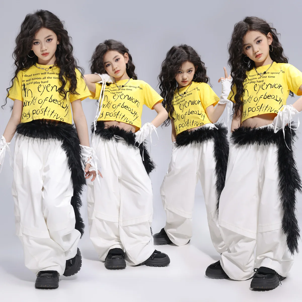 Ropa de Hip Hop Kpop para chico, camiseta corta con letras amarillas, Top blanco, pantalones de paracaídas anchos informales para niña, trajes de baile de Jazz, ropa
