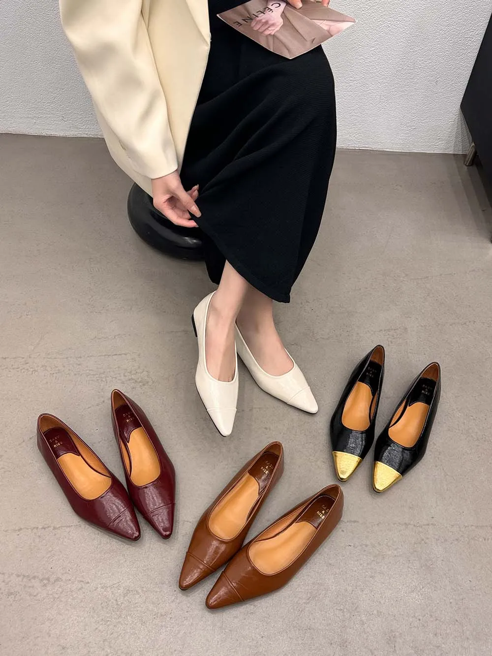 

Pointed Toe Women Flats Loafers 2024 New Arrivals Black Brown Beige Red Autumn Dress Shoes Woman Party Loafers Mules Size 35-39