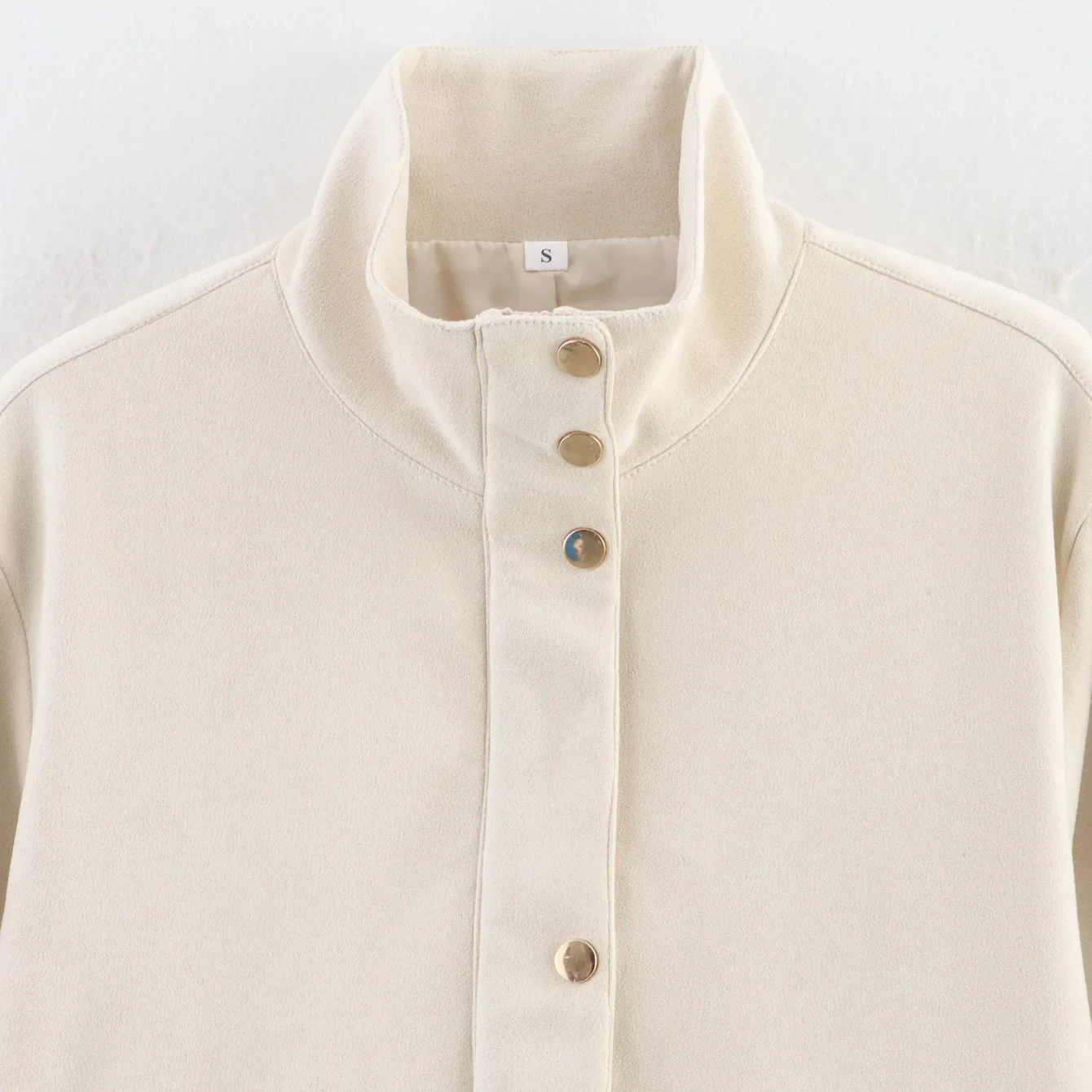 سترة نسائية مقصوصة بياقة واقفة وسحاب بلون واحد وجيوب واحدة وأكمام طويلة سترة خريفية أنيقة جديدة