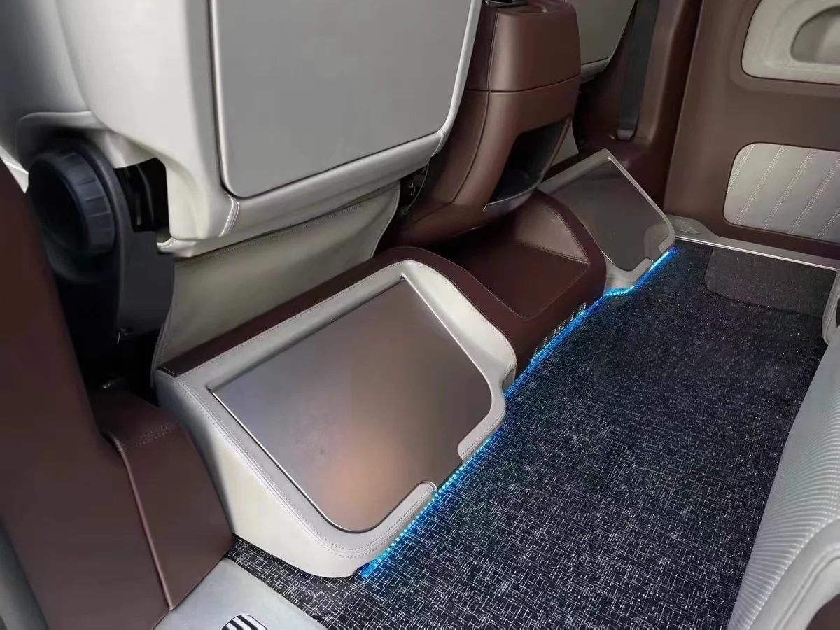 اكسسوارات السيارات الداخلية دواسة الراحة بيع المصنع مباشرة أرخص دواسة الصف الأوسط مع صندوق تخزين