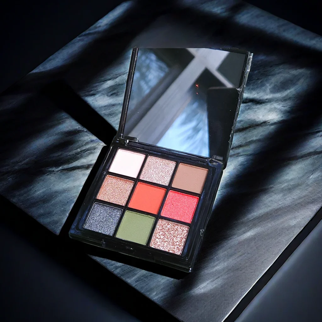 Slightly Drunk Red Wine 9-Color Eye Shadow Palette: Pearlescent Matte Metal Texture, Long-Lasting Waterproof & Sweat Proof