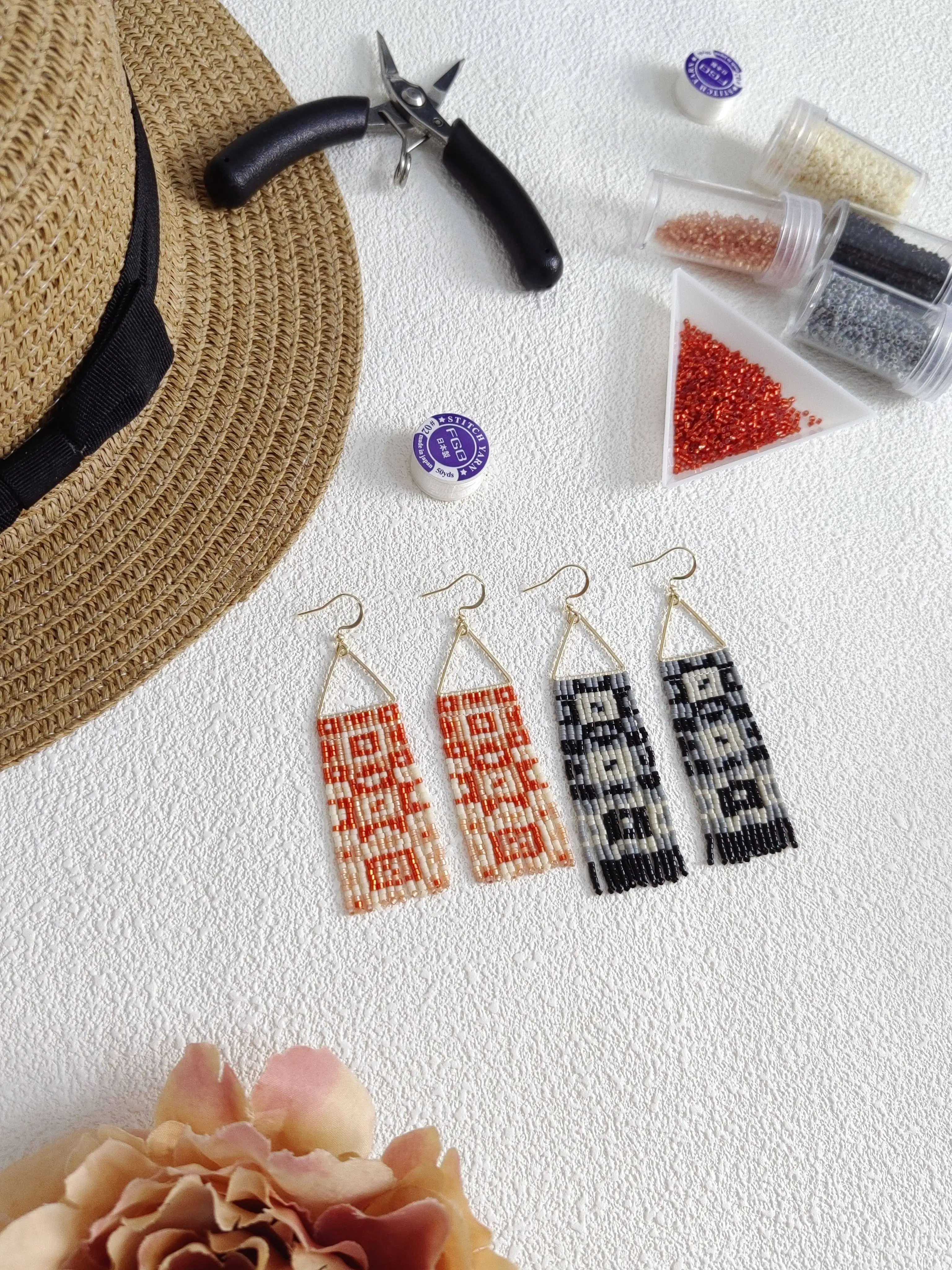 

ZGMXR Rice bead earrings Tassel Rustic Style Geometry Hand weaving Alloy Fashion Simple Bohemia Pattern Woman Beaded earrings