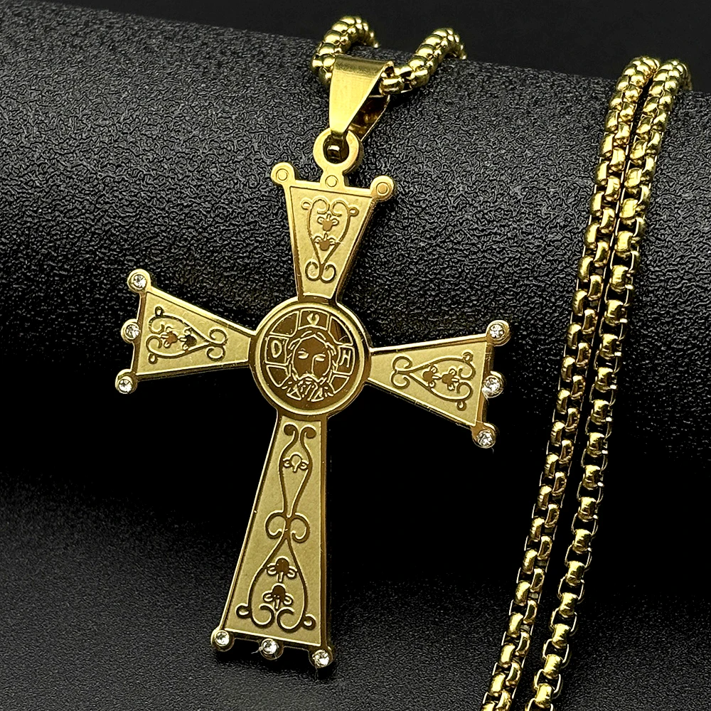 Naszyjnik z krzyżem Jezusa w s – Cross Pendant Necklace Gold recenzja i cena
