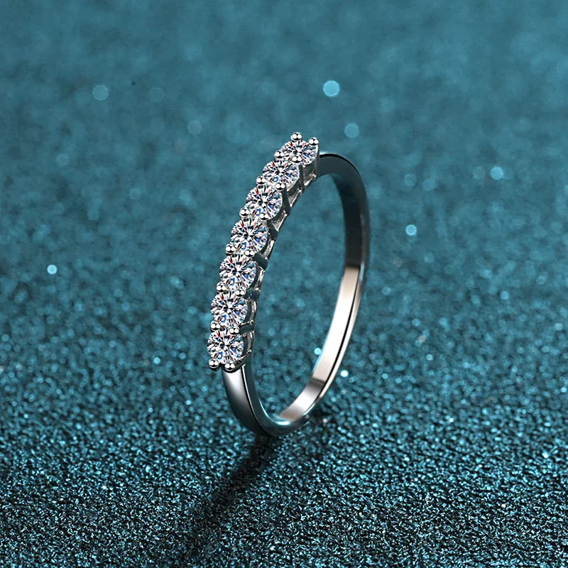 0.28/0.7CTTW D Vvs1 Moissanite Rings for Women 7 Gems Sparkling S925 Sterling Silver Wedding Band Match Diamomd Wholesale