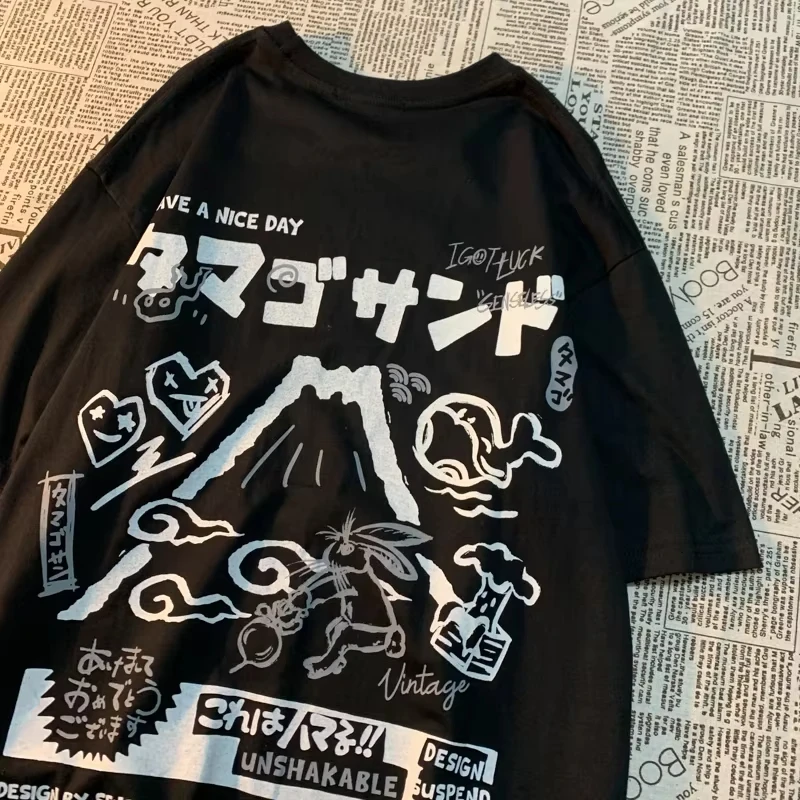 

American Rabbit Volcano Retro Cartoon Print Short Sleeve T-shirt Women's Fashion Loose All-match Couple T-shirt Graphic T Shirts