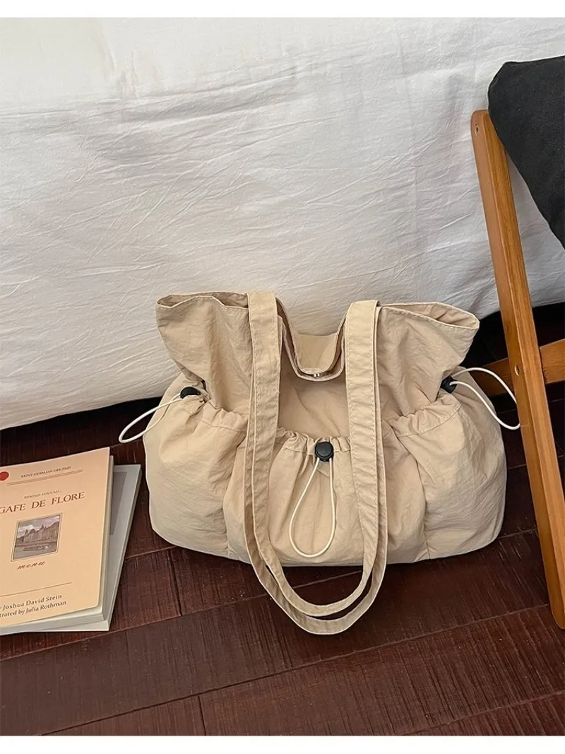 CEEKAY Solid Wrinkle Tragetasche mit Kordelzug, seitlicher elastischer Verschluss, breiter Stoffriemen, für Damen, Alltag, Schule, große lässige Schultertasche – Detail 31