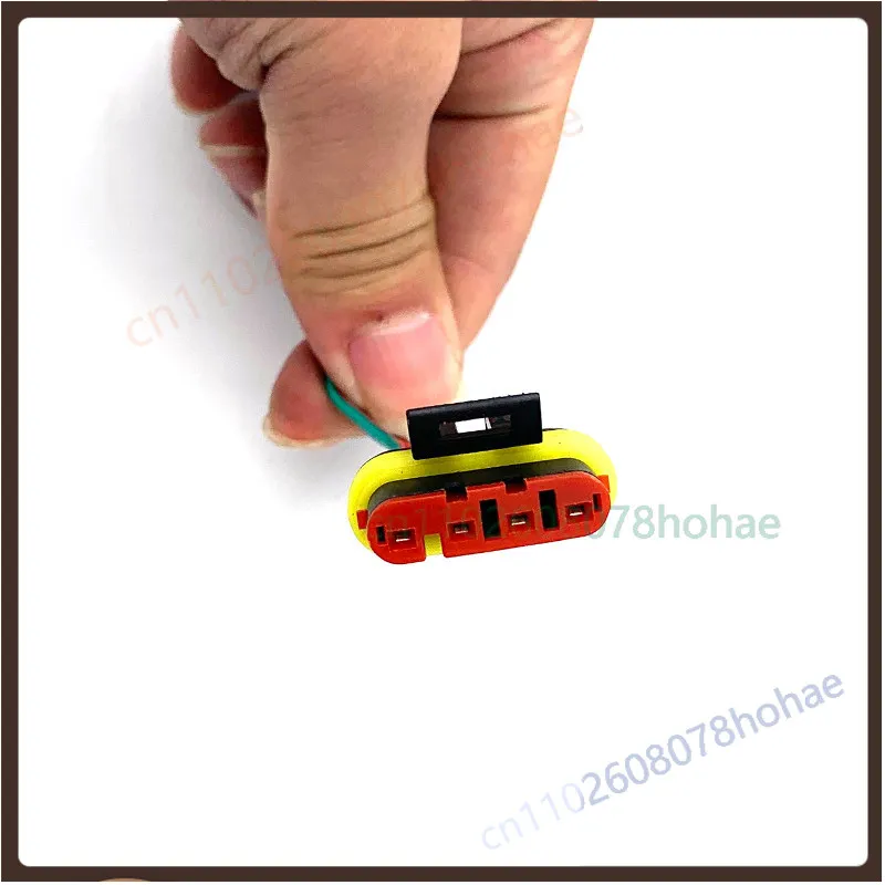 Urea Level Temperature Sensor Connector Plug For Jiefang J6 51B 76W National‑IV Truck SCR Wiring Harness Plug