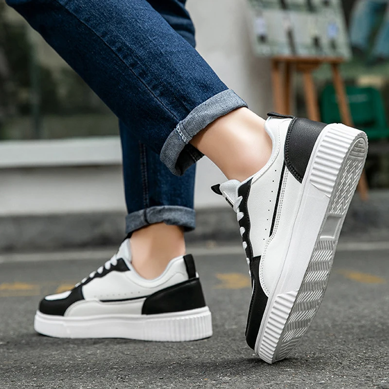 2026 New Couple Light Skateboarding Shoes Breathable Sneakers Trekking Shoes Men Soft Outdoor Walking Men Size 36-45