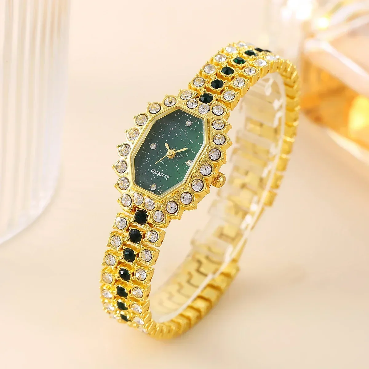 Ladies' watches are versatile in temperament, fashionable, simple and trendy in style, and ladies' quartz watchesFashion Watch