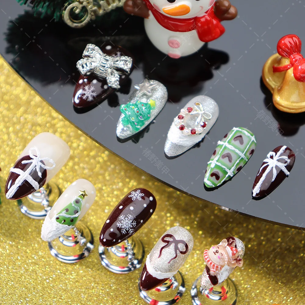 10pcs Handmade Christmas Press On Nails Dark Brown French False Nail With Flash Bows Wreath Reindeer Xmas Tree Design Fake Nails