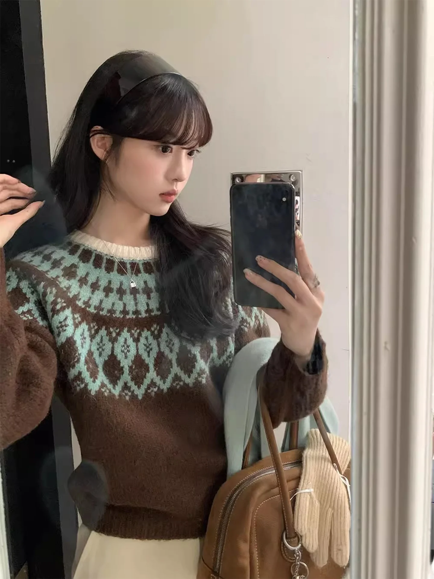 

Soft Cozy round Ne Knitted Sweater Women's Faion Winter New Arrival Color Blo Embroidery All-Match Hoodie Advanced Feeling