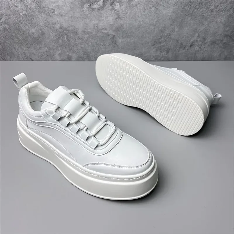 

Trendy Little White Shoes for Men's New Thick Sole Breathable Board Shoes with Elevated Inner Height Sports and Casual Shoes