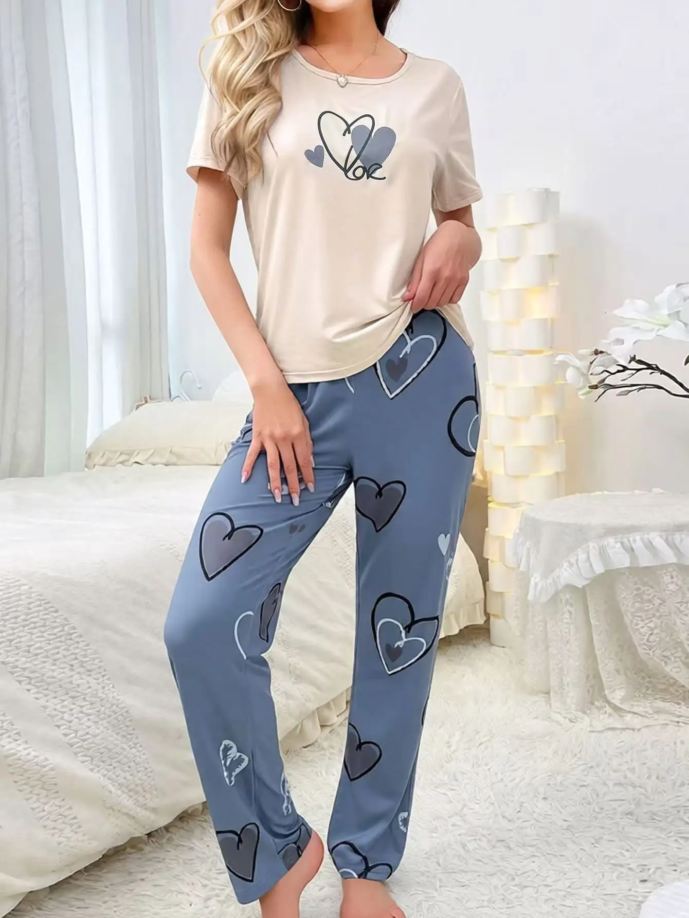 Hot Sale Women's Short Sleeve Sweatpants Thinner Simple Heart Casual Home Wear for Outdoor Pajama Women Sleepwear view 4